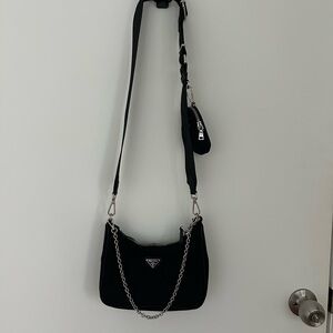 DUPE PRADA Black Crossbody Bag with Chain Detail